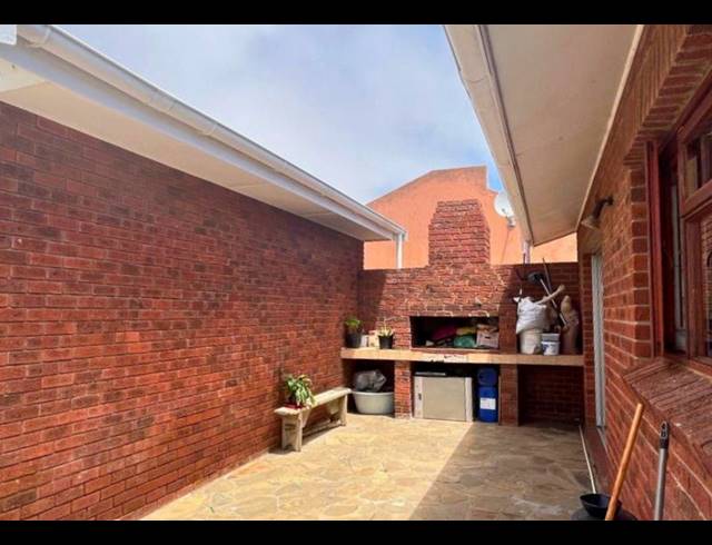 3 BEDROOM HOUSE FOR SALE IN HEIDERAND